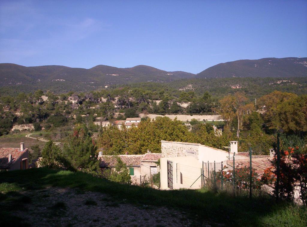 קוקורון Logis Hotel De L'Etang מראה חיצוני תמונה