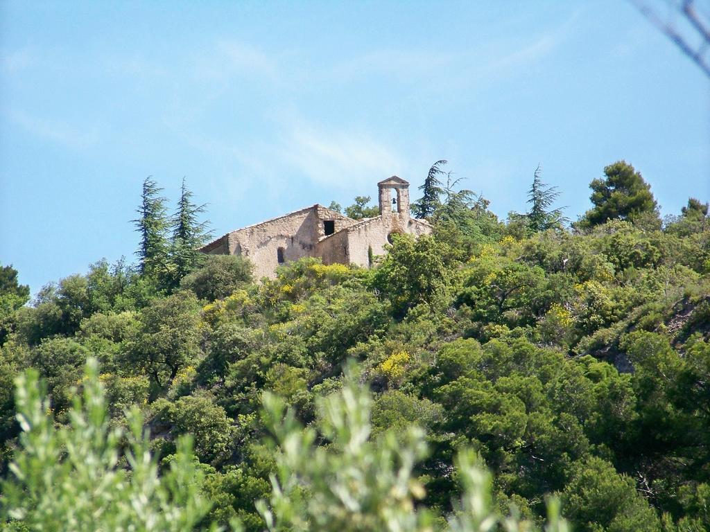 קוקורון Logis Hotel De L'Etang מראה חיצוני תמונה