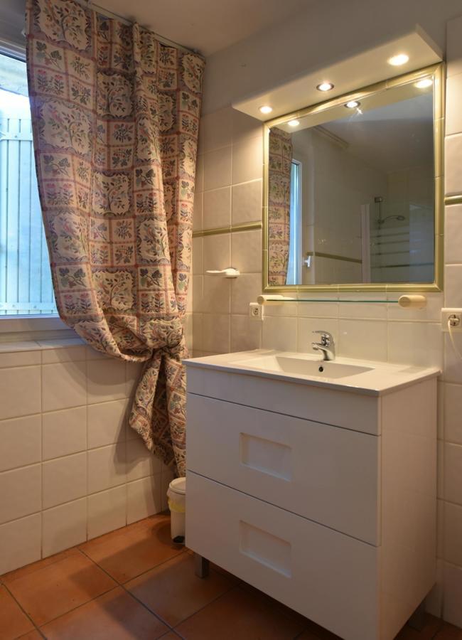 קוקורון Logis Hotel De L'Etang מראה חיצוני תמונה